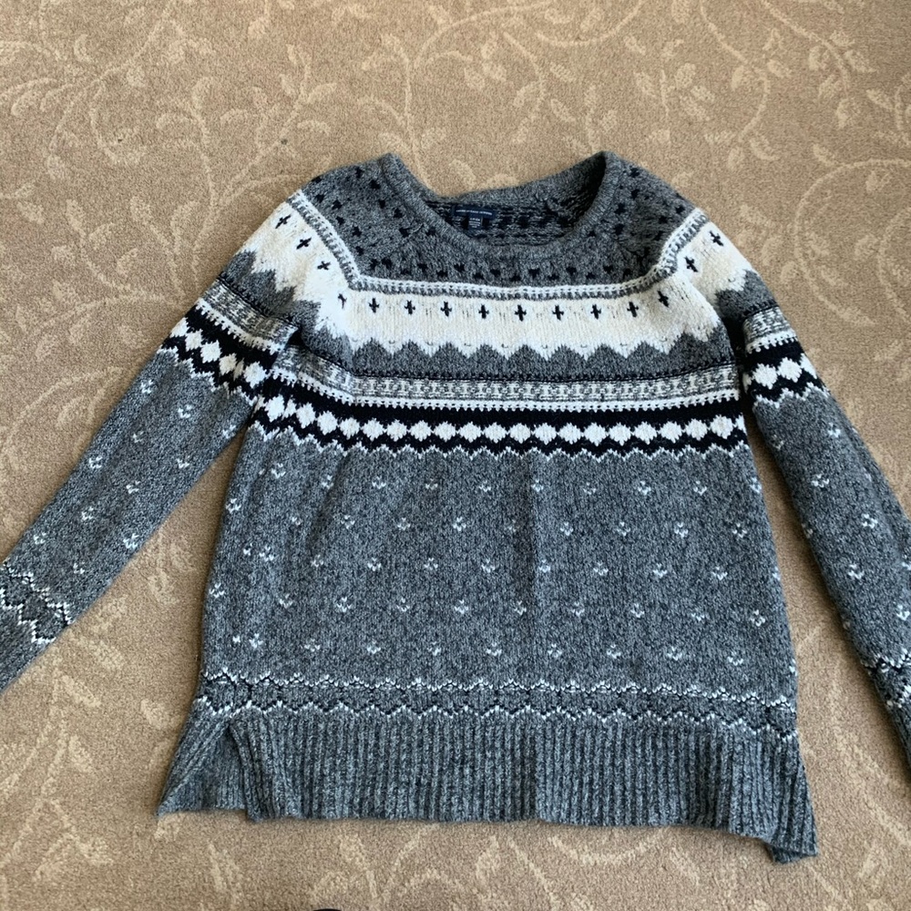 Grey sweater